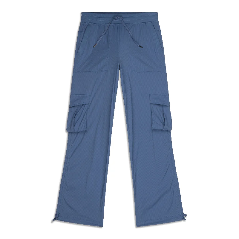 Dance Studio Relaxed-Fit Mid-Rise Cargo Pant - Resale Comfortable Cargo Pants