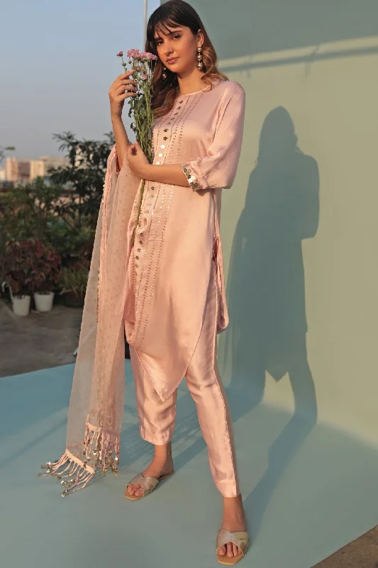 Pastel Pink Hand-Embroidered Kurta Pant Set Fashionable Button-Up Pants