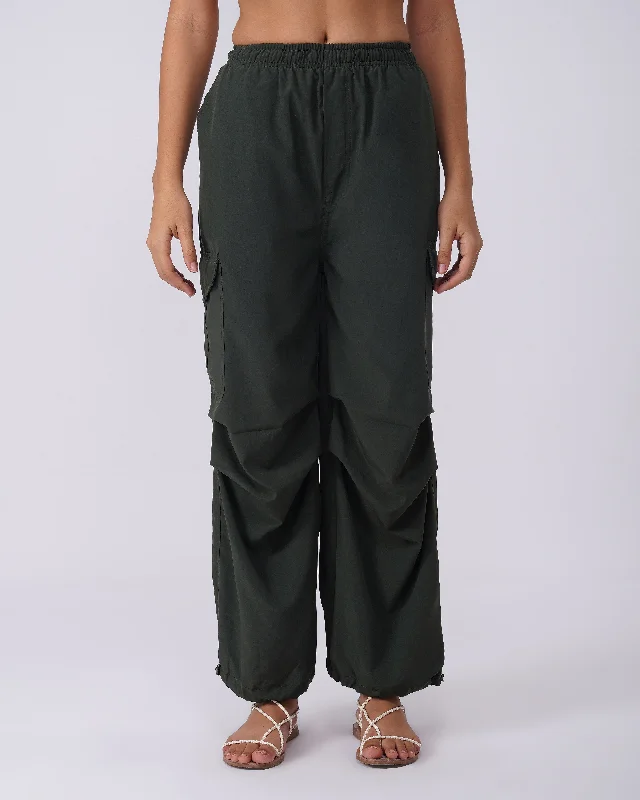 SIDE ADJUSTERS PARACHUTE PANTS Cozy Fitted Pants