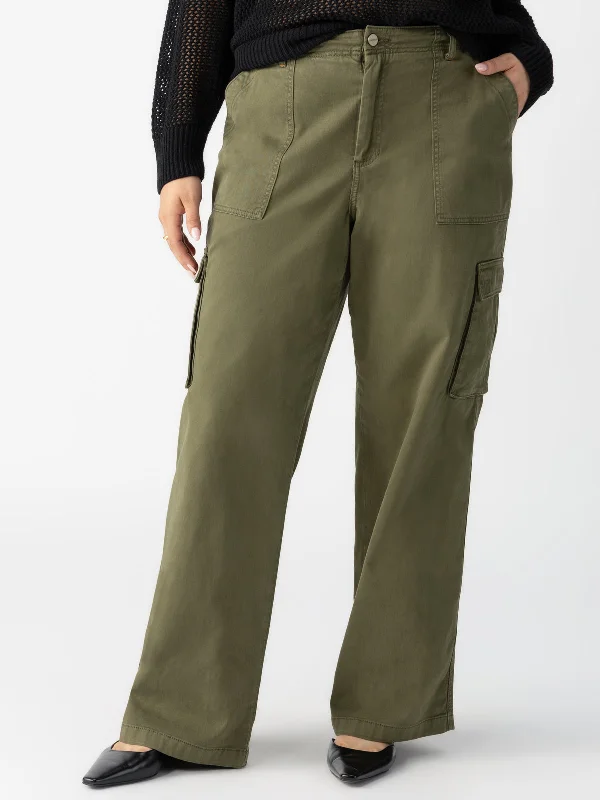 Reissue Cargo Standard Rise Pant Mossy Green Inclusive Collection Elegant Palazzo Trousers Reissue Cargo Standard Rise Pant Mossy Green Inclusive Collection Elegant Palazzo Trousers