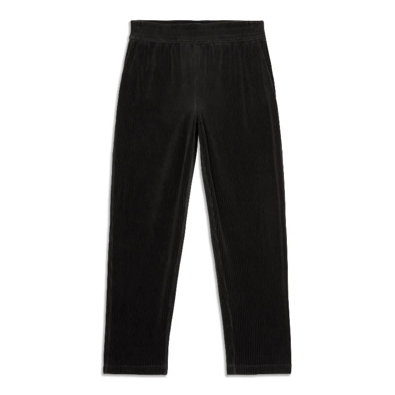 Scuba Mid-Rise Straight-Leg Pant 7/8 Length Cord - Resale Sleek Black Pants