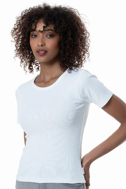 Ribbed T-Shirt _ 153809 _ White Houndstooth Herringbone Solid