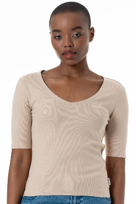 Ribbed V-Neck T-Shirt _ 152251 _ Stone Modern Contemporary Chic