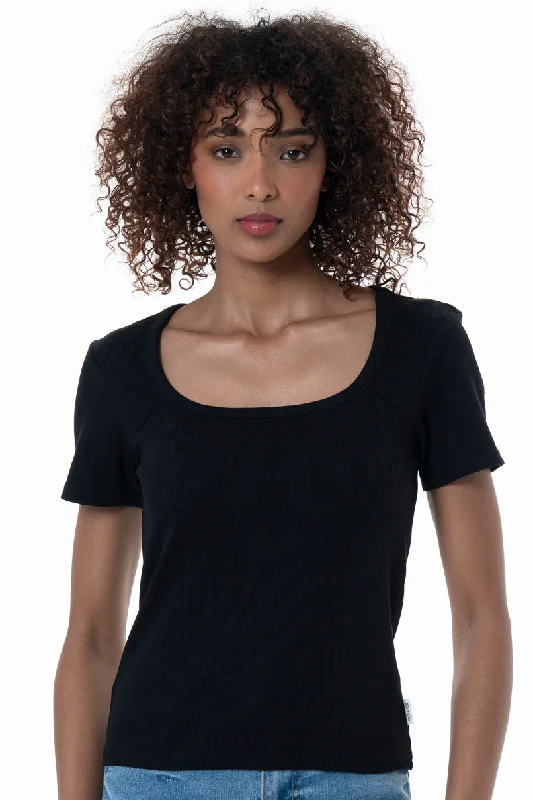 Square Neck T-Shirt _ 152257 _ Black Real Fur Shearling Chenille