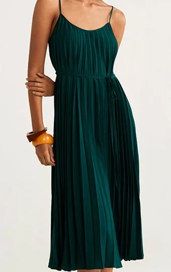 Sleeveless fashion Maxi Dress-M1 Fashionable Open-Back Maxi Dress