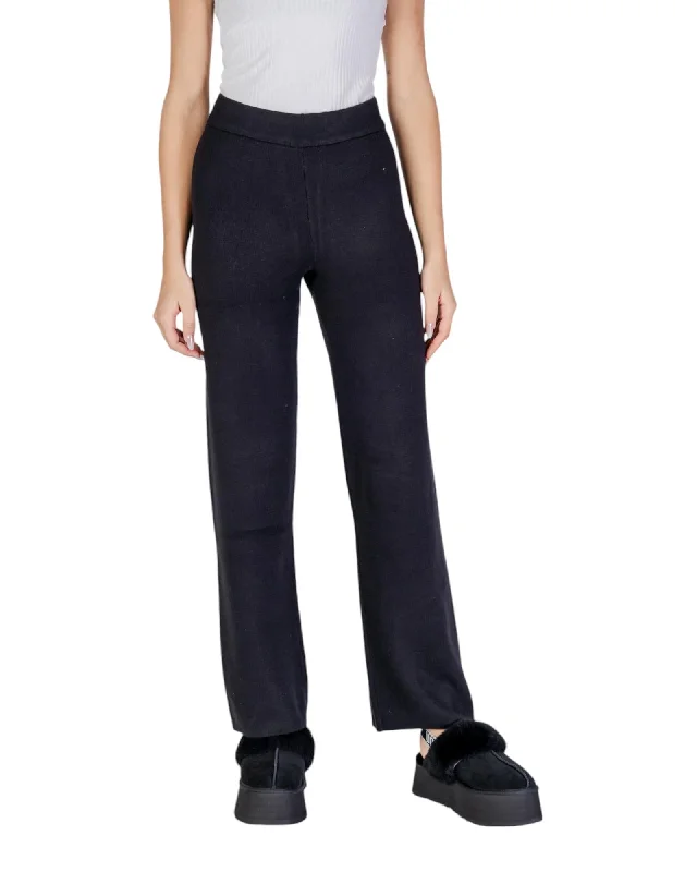 Vero Moda  Black Straight Leg Pants