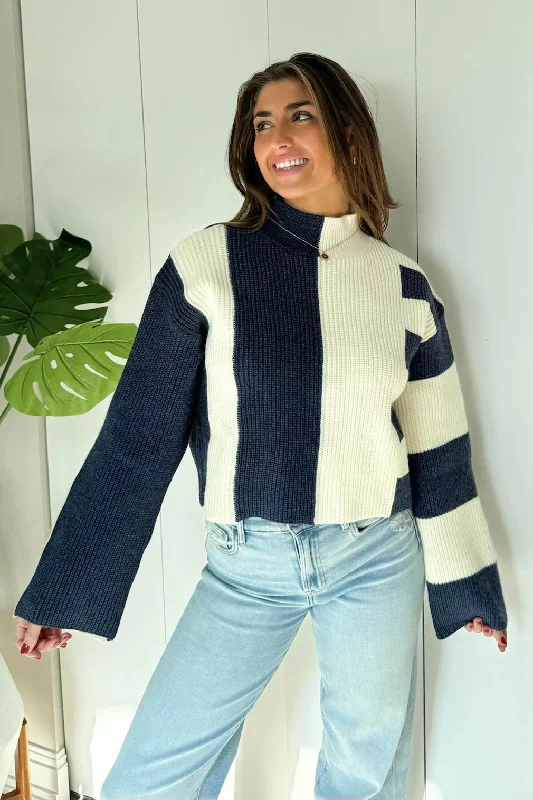Juno Sweater in Blue/White Fleece Sweater Nylon Polyester