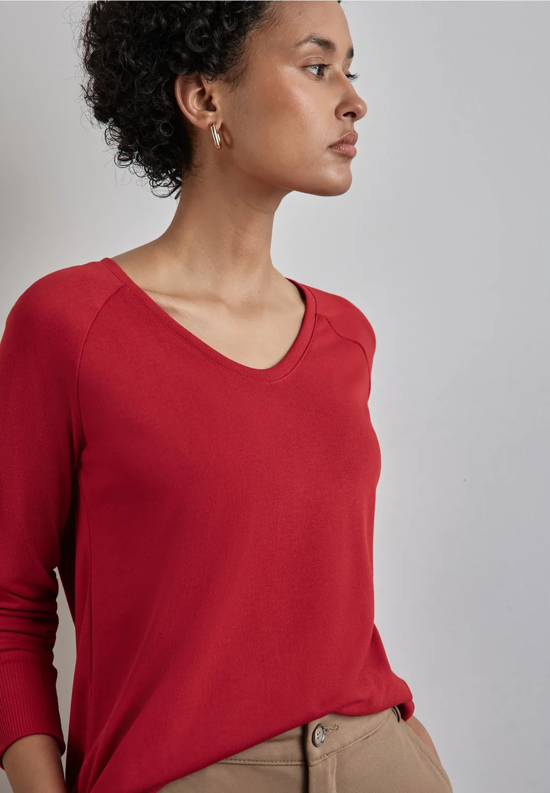 Street One V Neck Jumper with ribbed Waist band and cuffs. Red Or Black Glossy Satin Silk Street One V Neck Jumper with ribbed Waist band and cuffs. Red Or Black Glossy Satin Silk