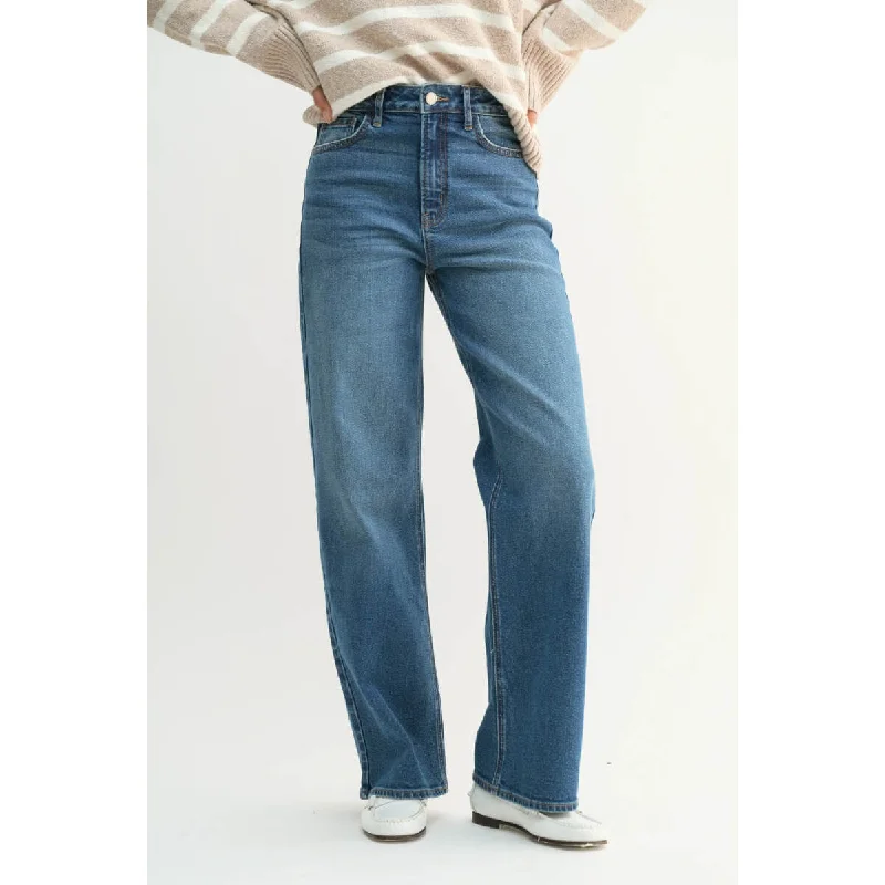 High Rise Straight Leg Jean