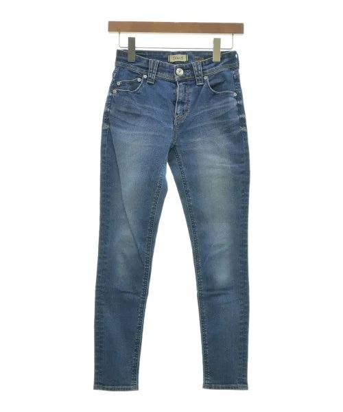 YANUK Jeans Comfortable Straight-Legged Denim