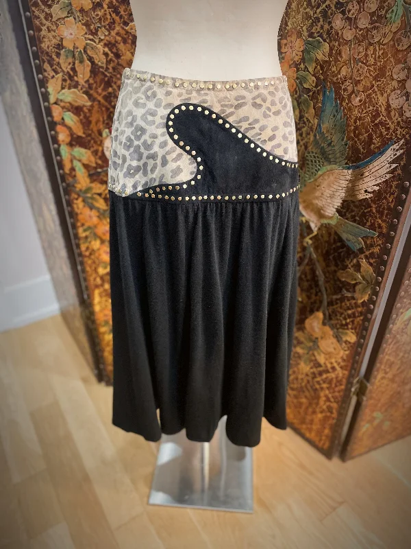1980s Western Leopard Suede Skirt zip skirt side