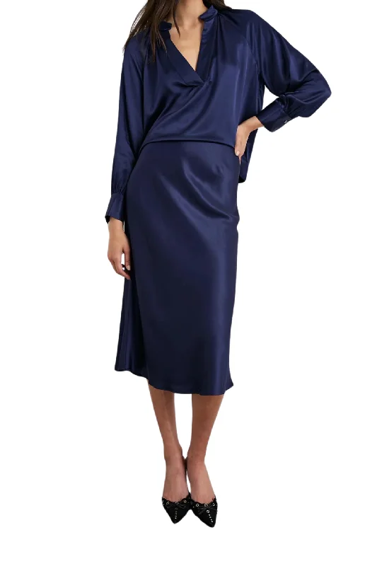 Anya Skirt in Navy cashmere skirt fine
