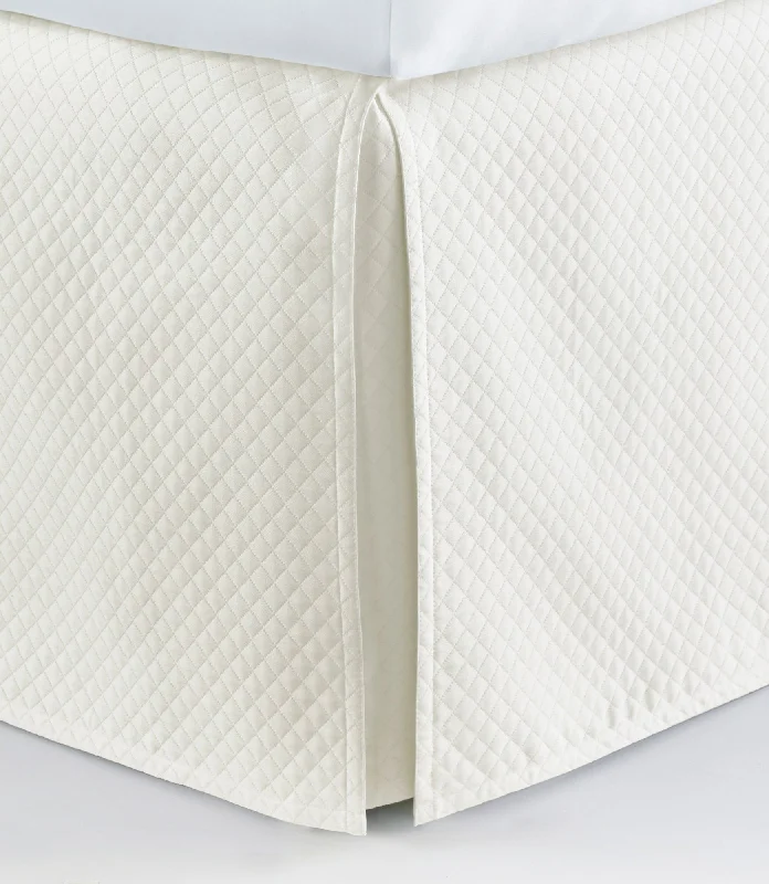 Oxford Tailored Matelassé Bed Skirt